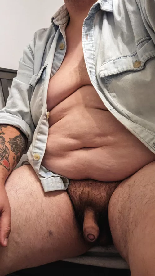 Should I shave my Canadian bush? by baddyfaddycaddy