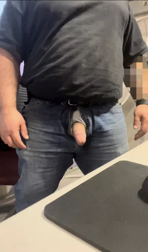 Step into my office🐻🍆 by bigmikemccarthy