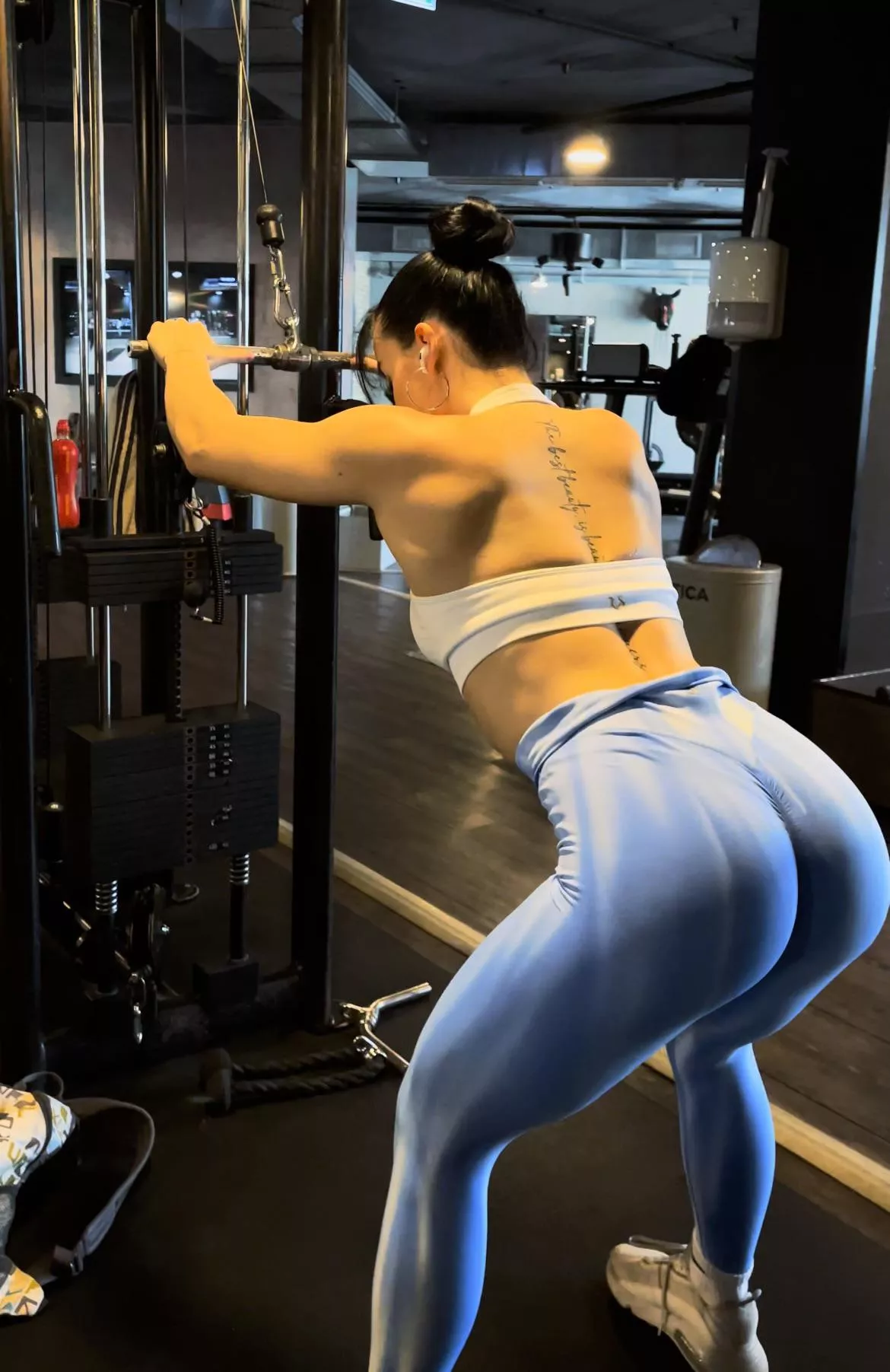 Tryna spot me?🍑 [F] posted by KristynaV9