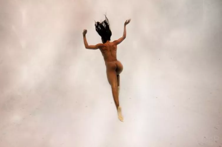 Underwater poetry by wetmasquerade