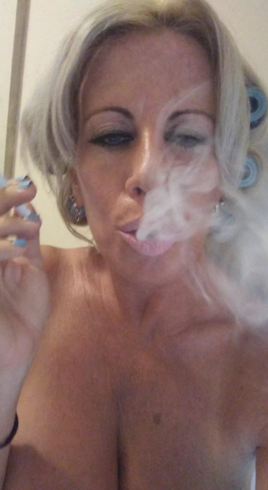 Wanna smoke with me? posted by ForeignAd9900