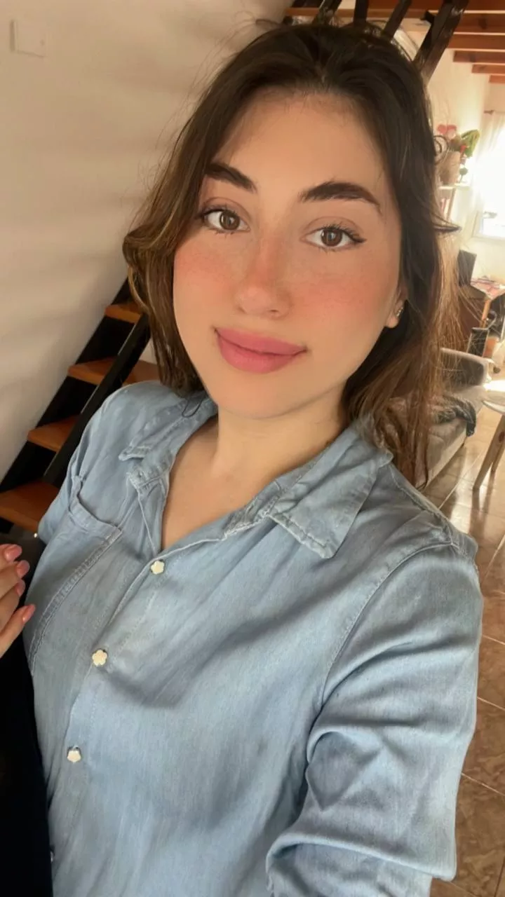 We brunettes know how to be fun :) posted by Alyssa_Sofi