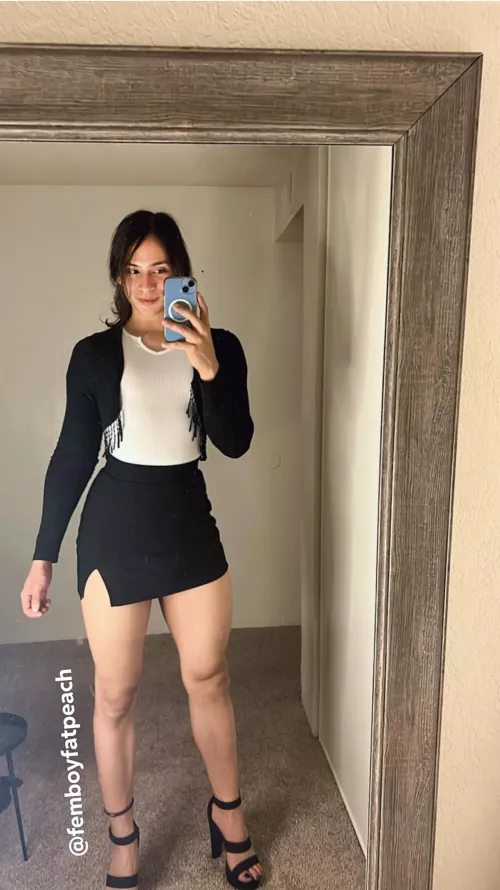 What if we worked in the same office? by Lunamidnight66