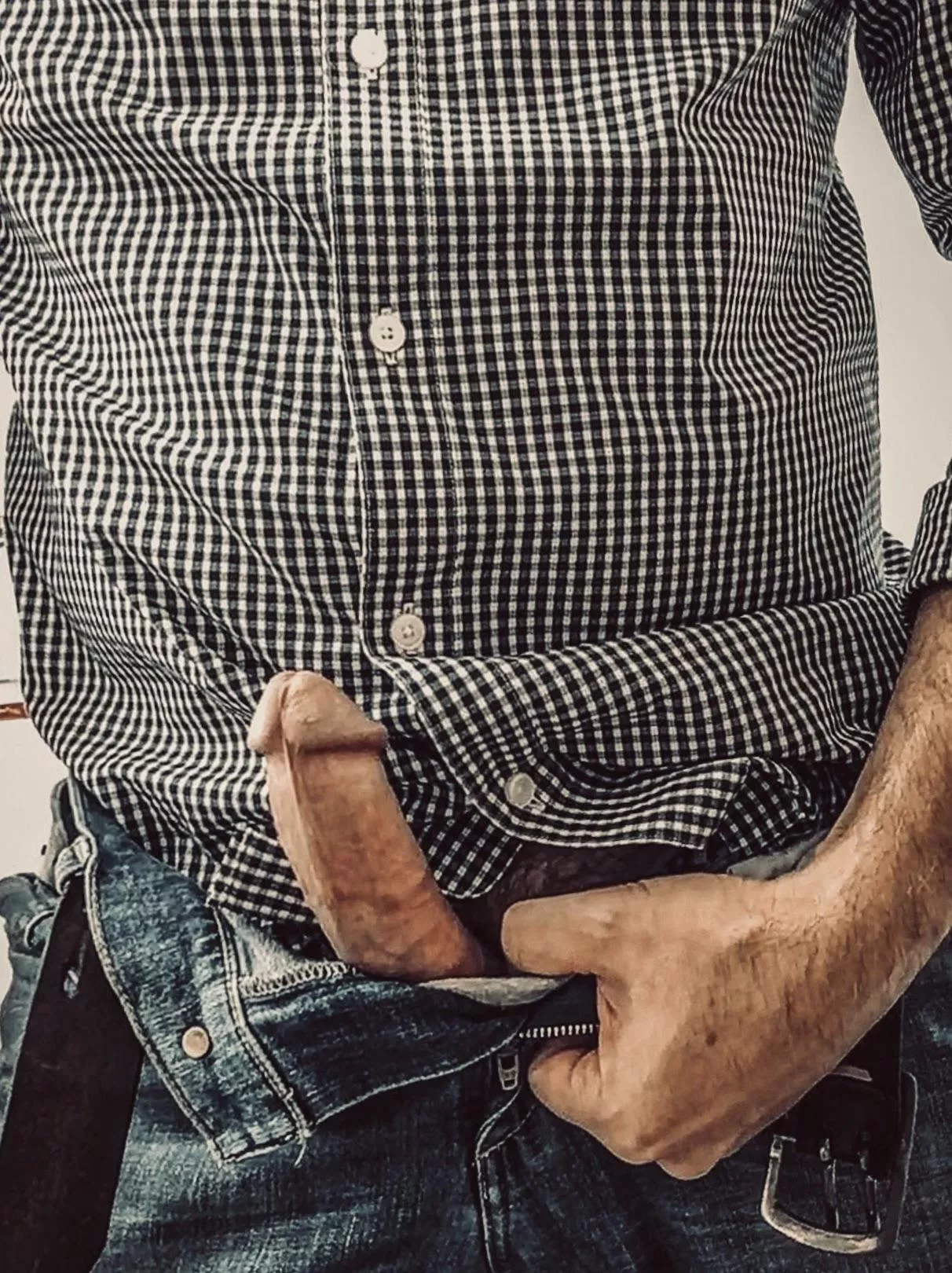 What would you do if you caught me like this? (40) posted by Incocknudo_Account