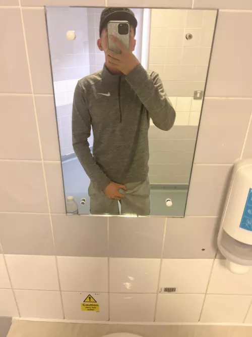 why can’t i ever stop grabbing my cock🤦🏼‍♂️🍆 by Trick-Research-2293