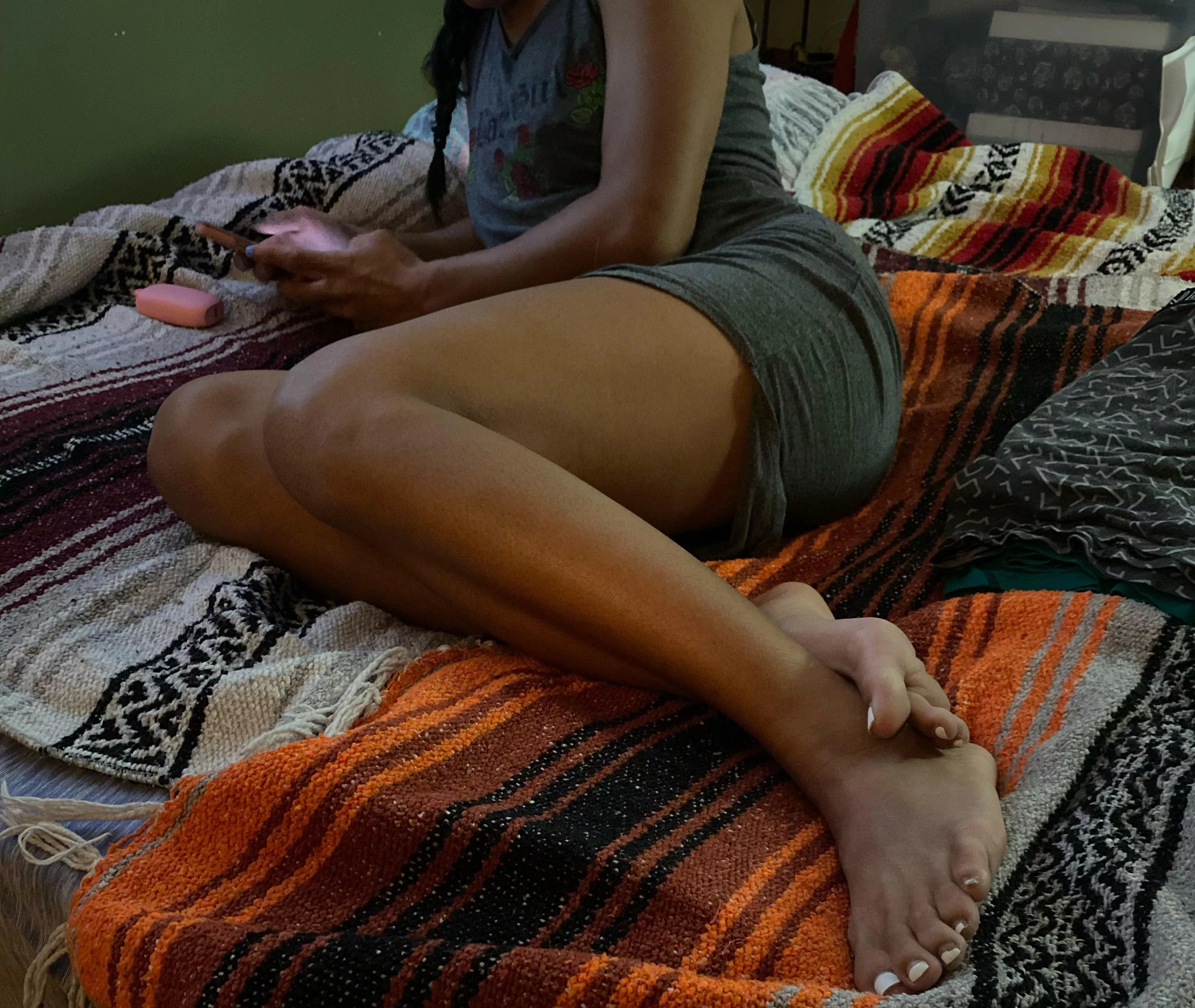 Are my legs nice enough for my Kuya? posted by antcera