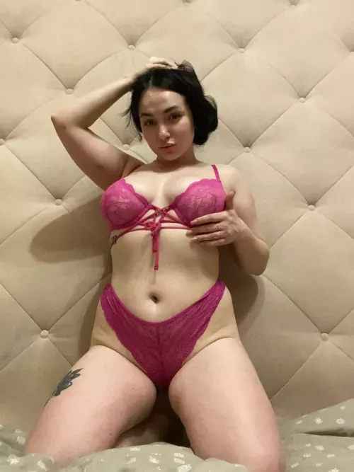 be honest, what caught your eye first? by DelorseWentworth