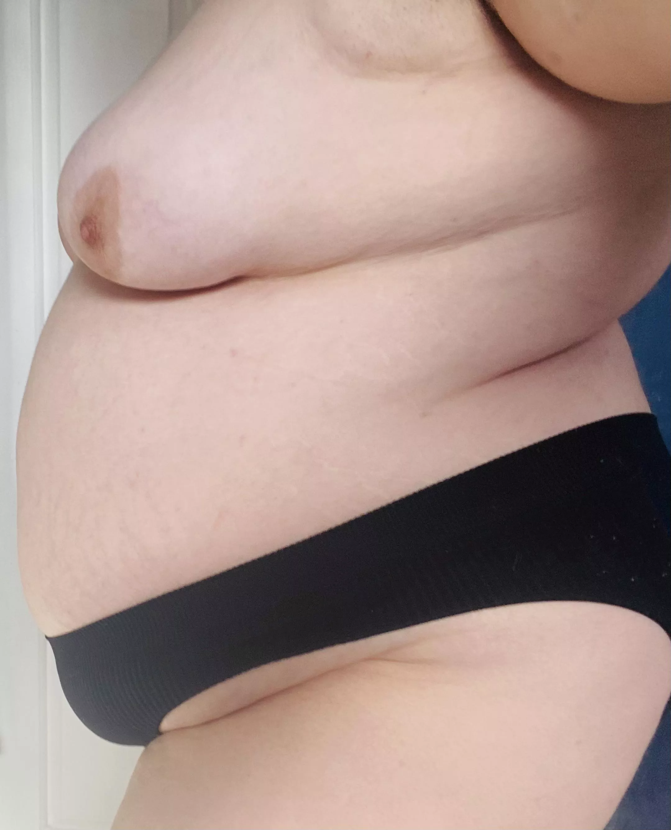 Cheeky work bathroom selfie 😜😘 posted by lilianna-grace