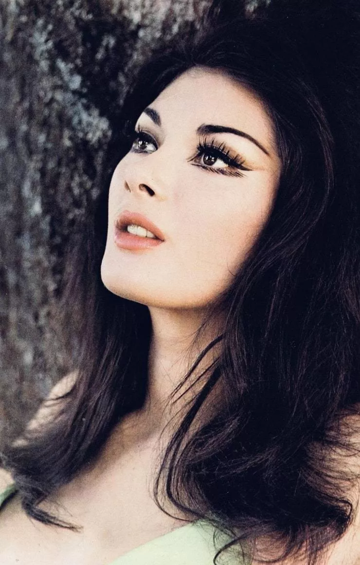 Edwige Fenech (1970s) posted by OswaldMontalmo