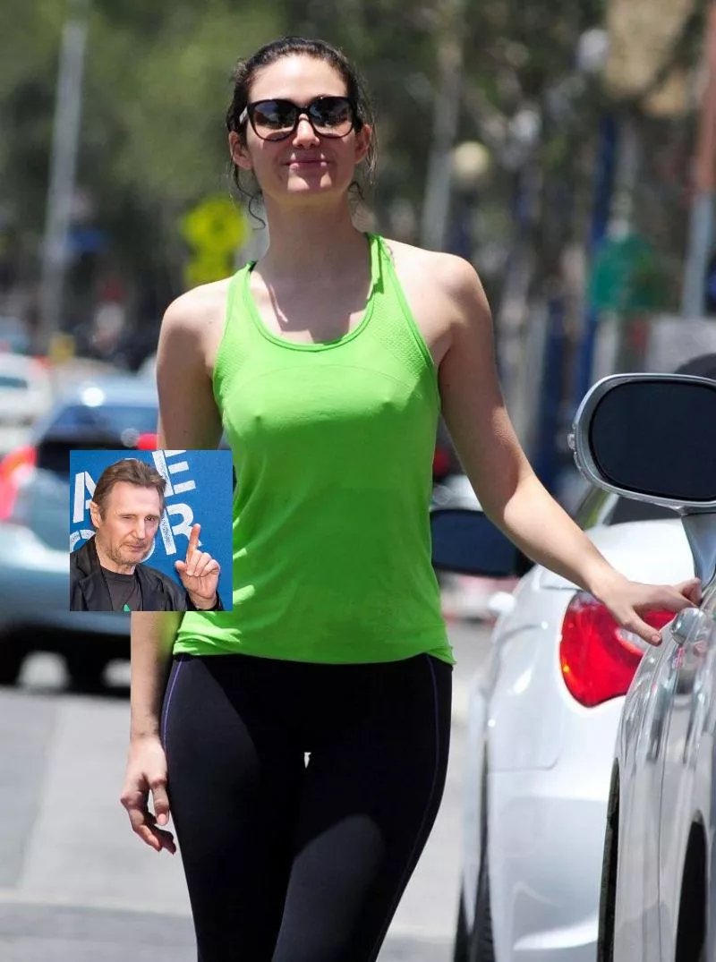 Emmy Rossum and Liam out for a jog posted by Newcastle102