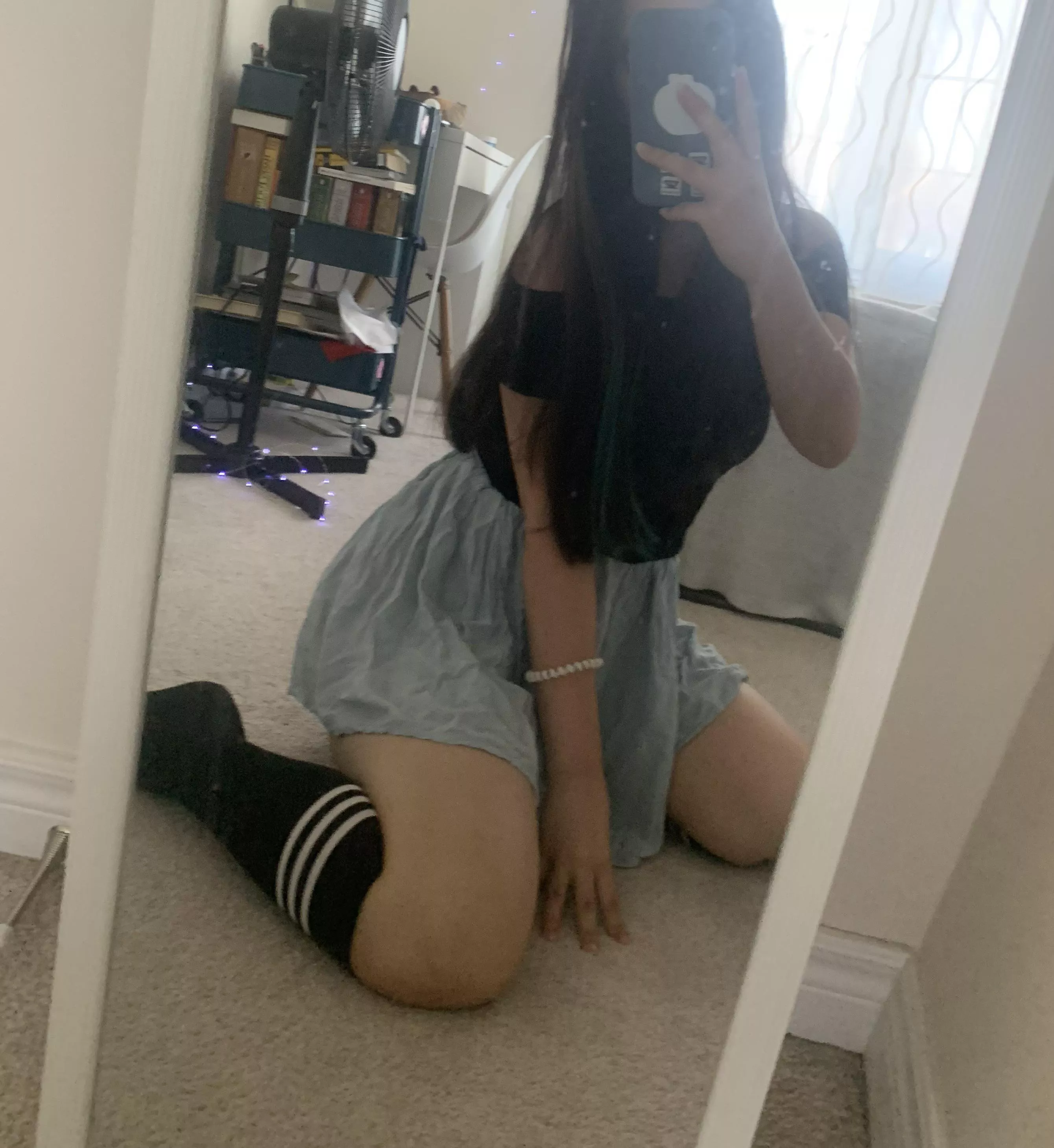 Hiii💕 how’s your day going^^ posted by skoggyy