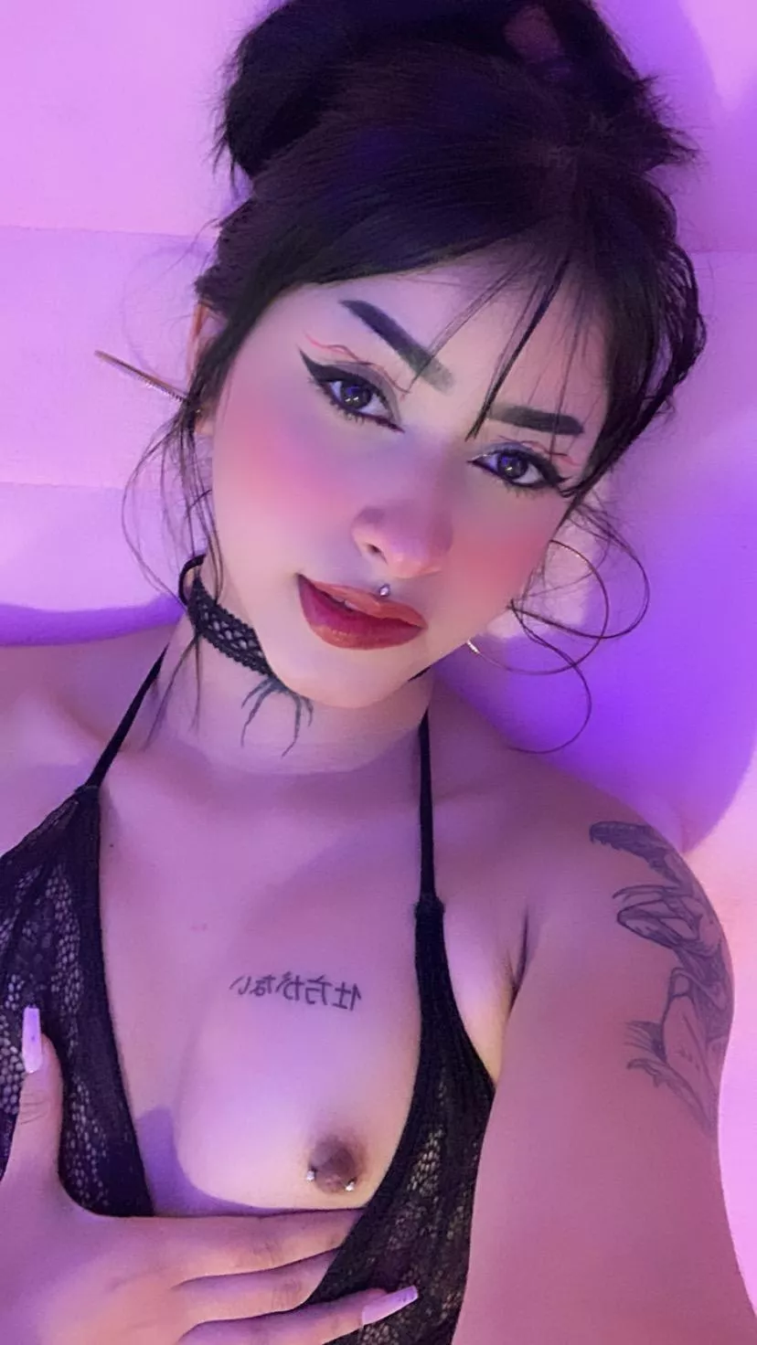 I'm 18 and 10% natural ...but should I make them bigger? posted by meanYanan