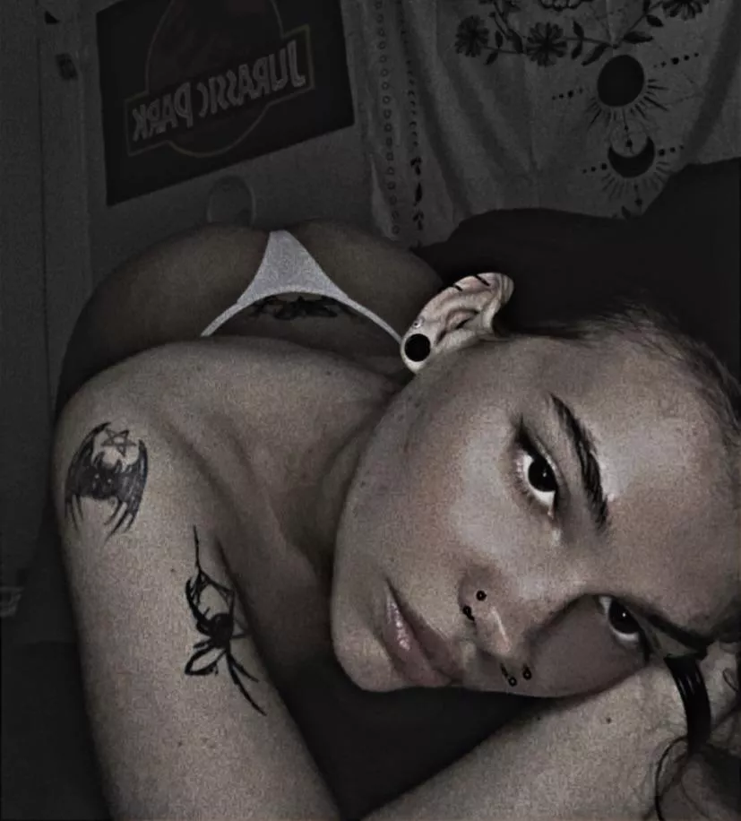 I'm ready for doggy style. I need it rough posted by Lilbabybatsyboo