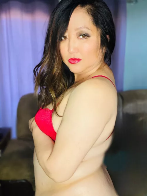 Lady in red by CabSauvignon