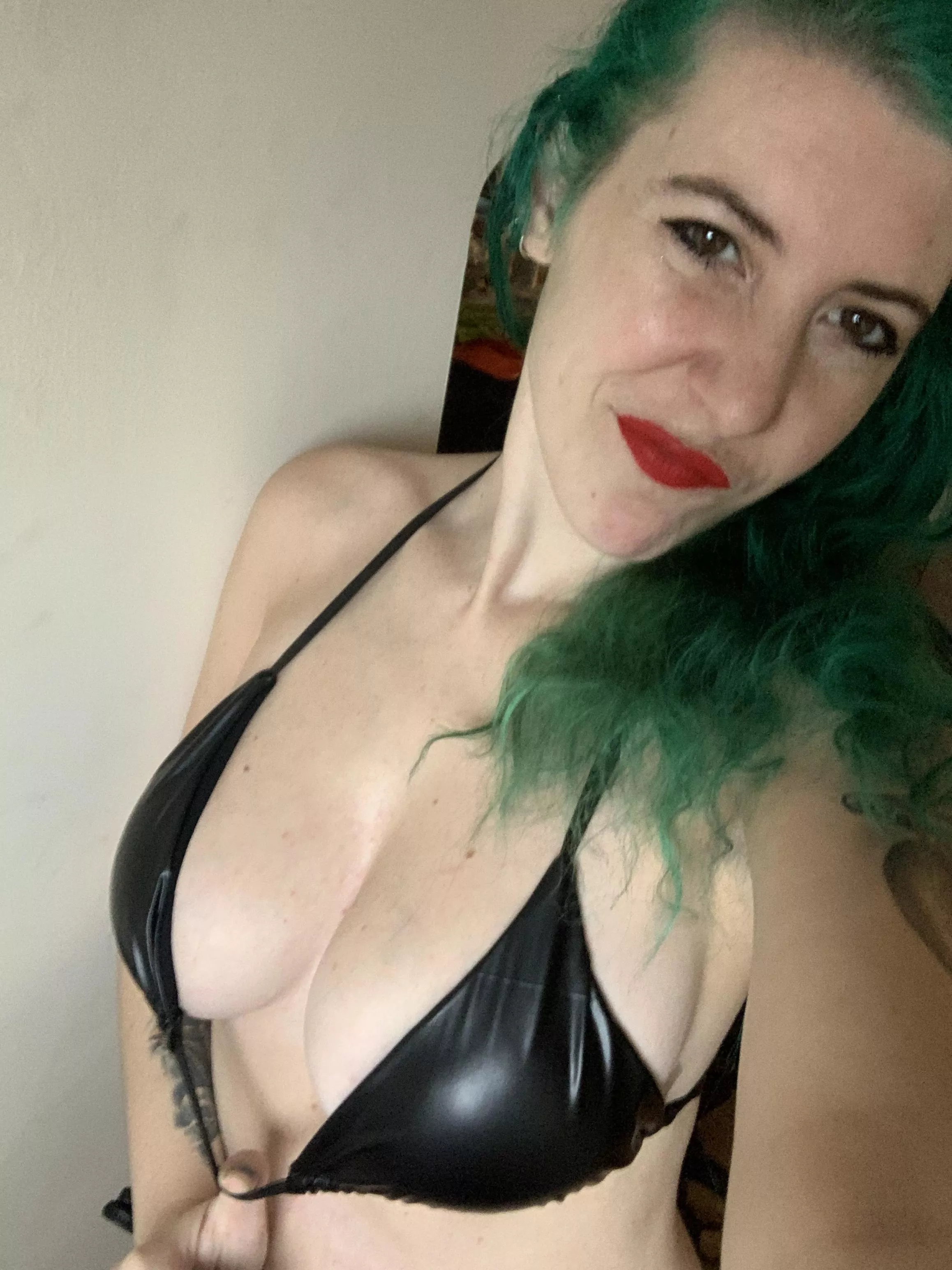 Naturals in a bikini [image] posted by sirenskiss3