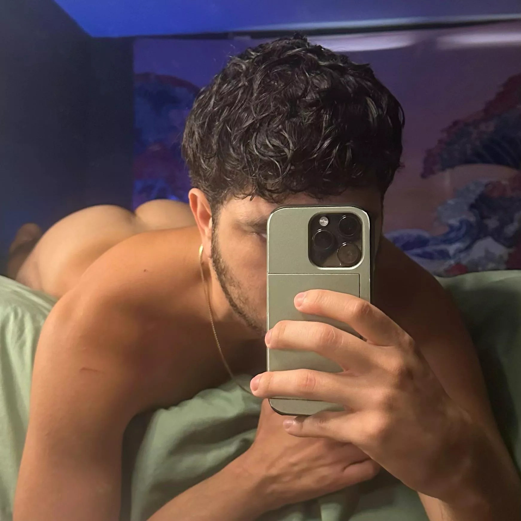 Quick mirror pic 😎 posted by amcrater