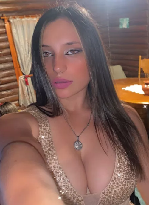 Sexy babe😘 by uizzicalCouncilman