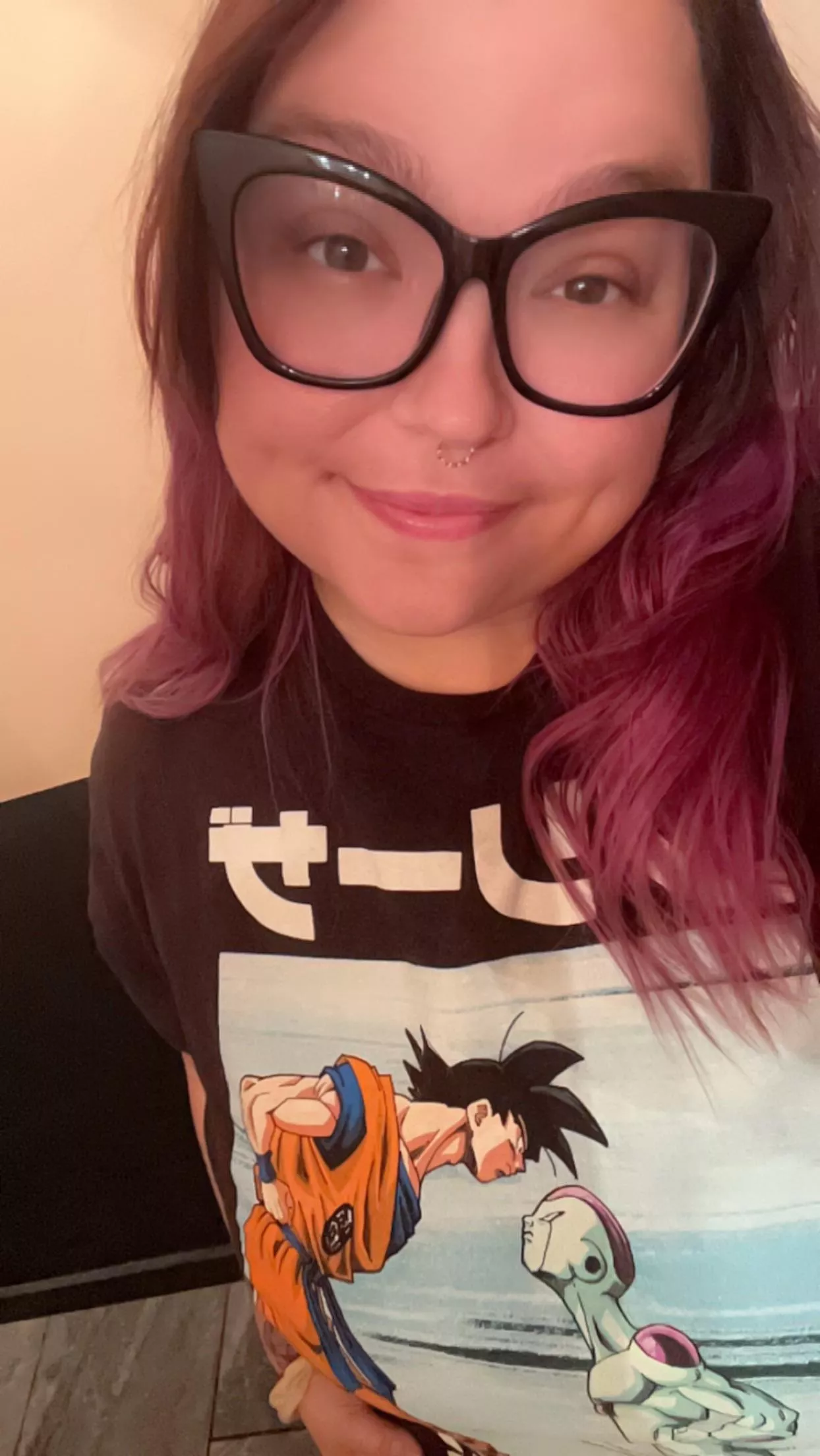 Sleepy selfie ❤️ happy Thursday posted by Middle-Post-3089