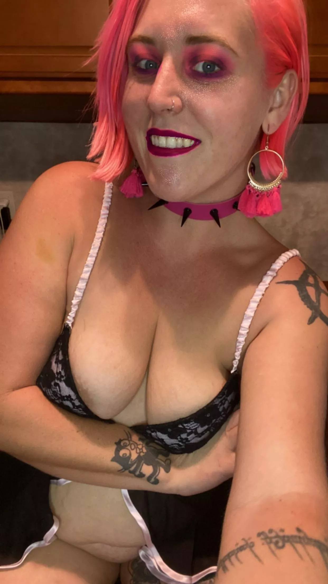 What did you notice first? posted by Pink_Poussey