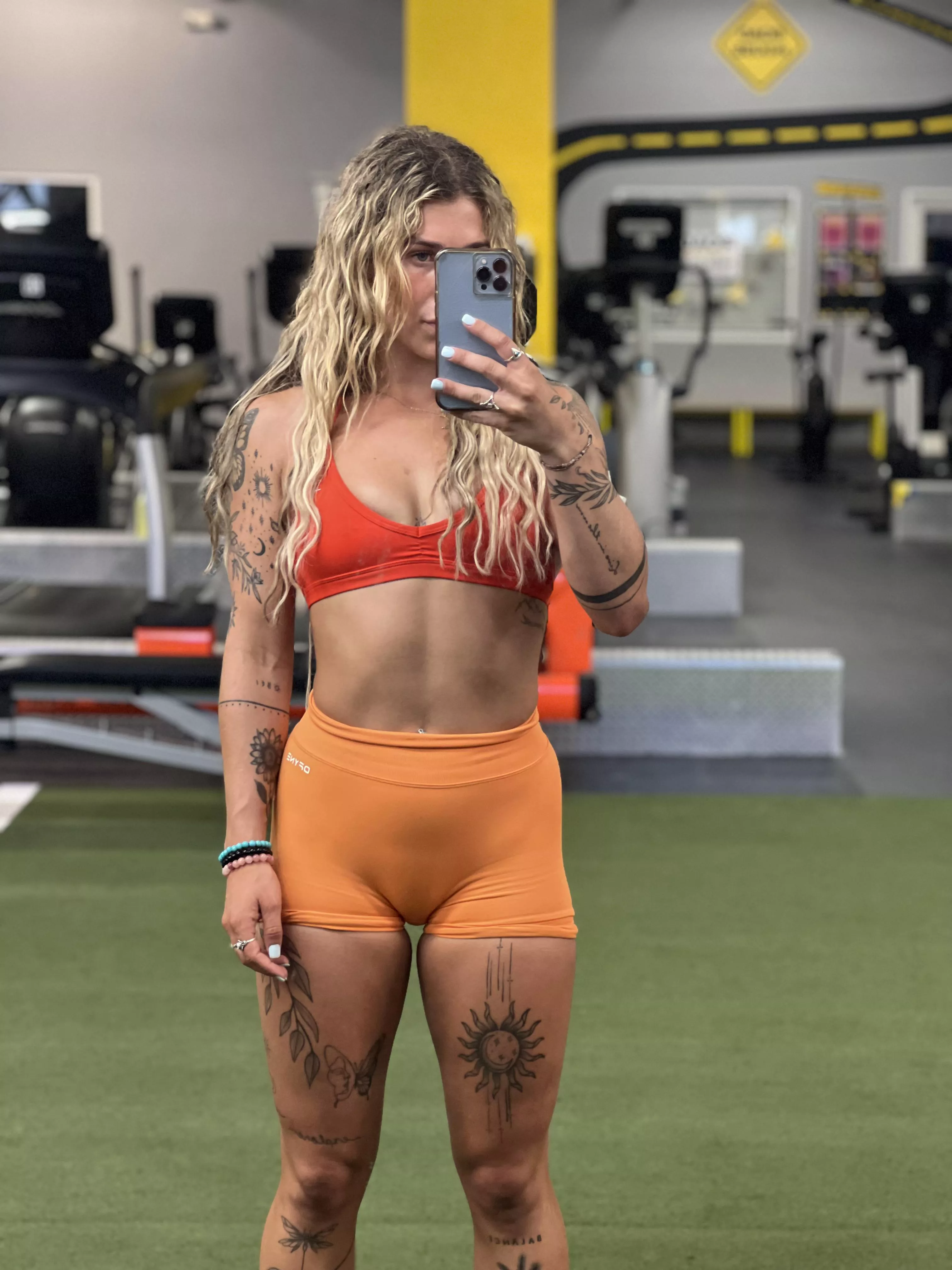 what would you do to me in this outfit if you saw me at the gym (f) posted by aquathemermaid