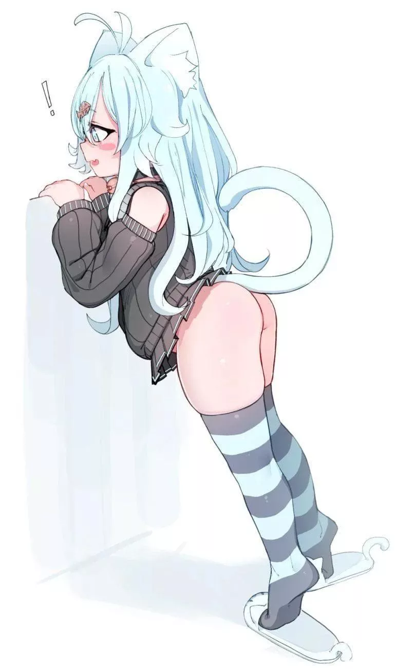 Being a cute kitty with a plump butt has perks~ posted by HeartEyesXNipples