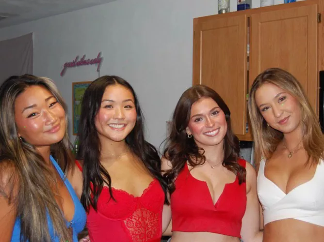 College roommates 1423 by HonestRunner