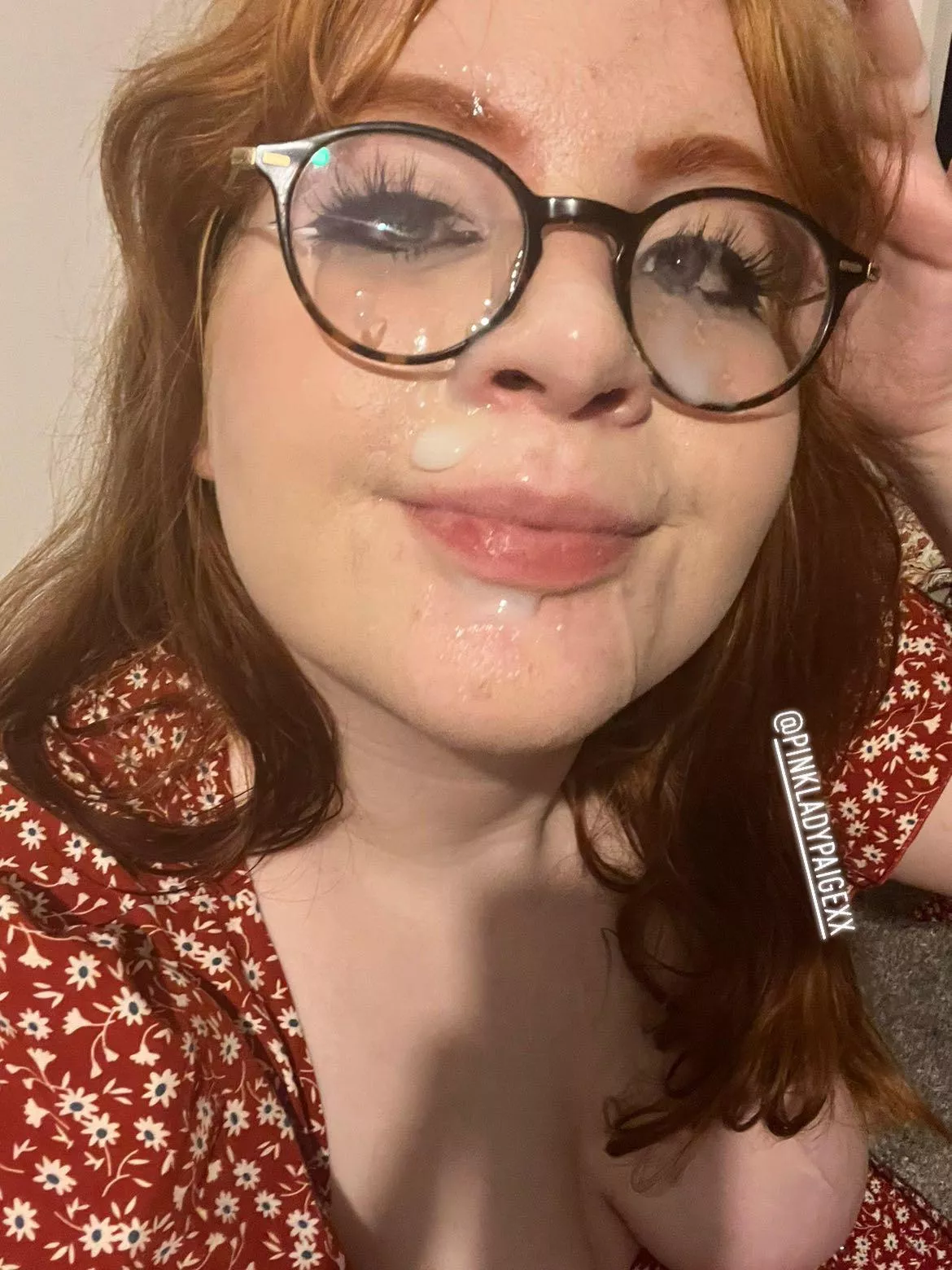 Cutest lil cumslut🤍 posted by PinkLadyPaige
