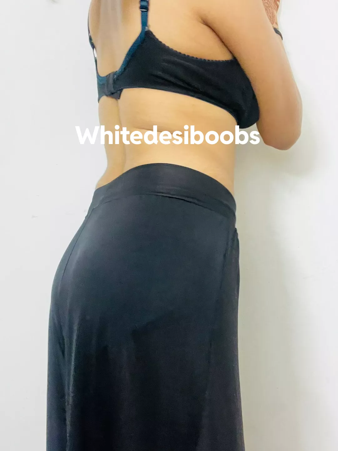 Fit check: 10/10💋 (f) posted by whitedesiboobs