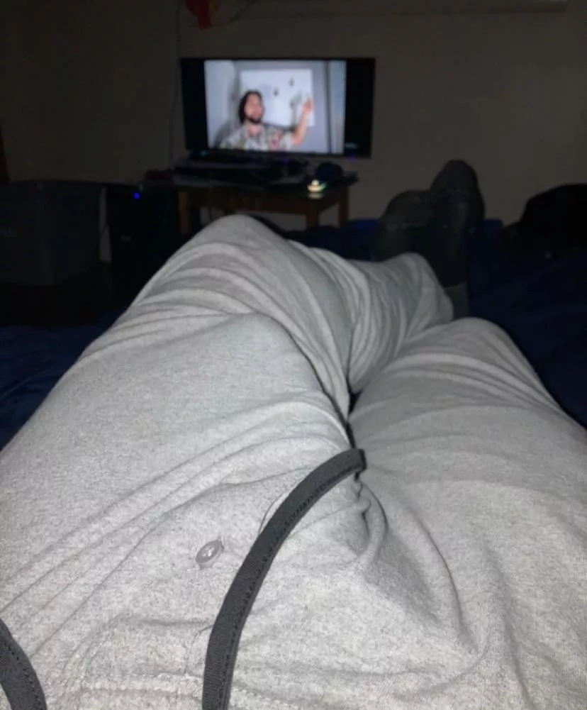 Gray sweatpants = big comfy posted by SprayPaintmyTaint