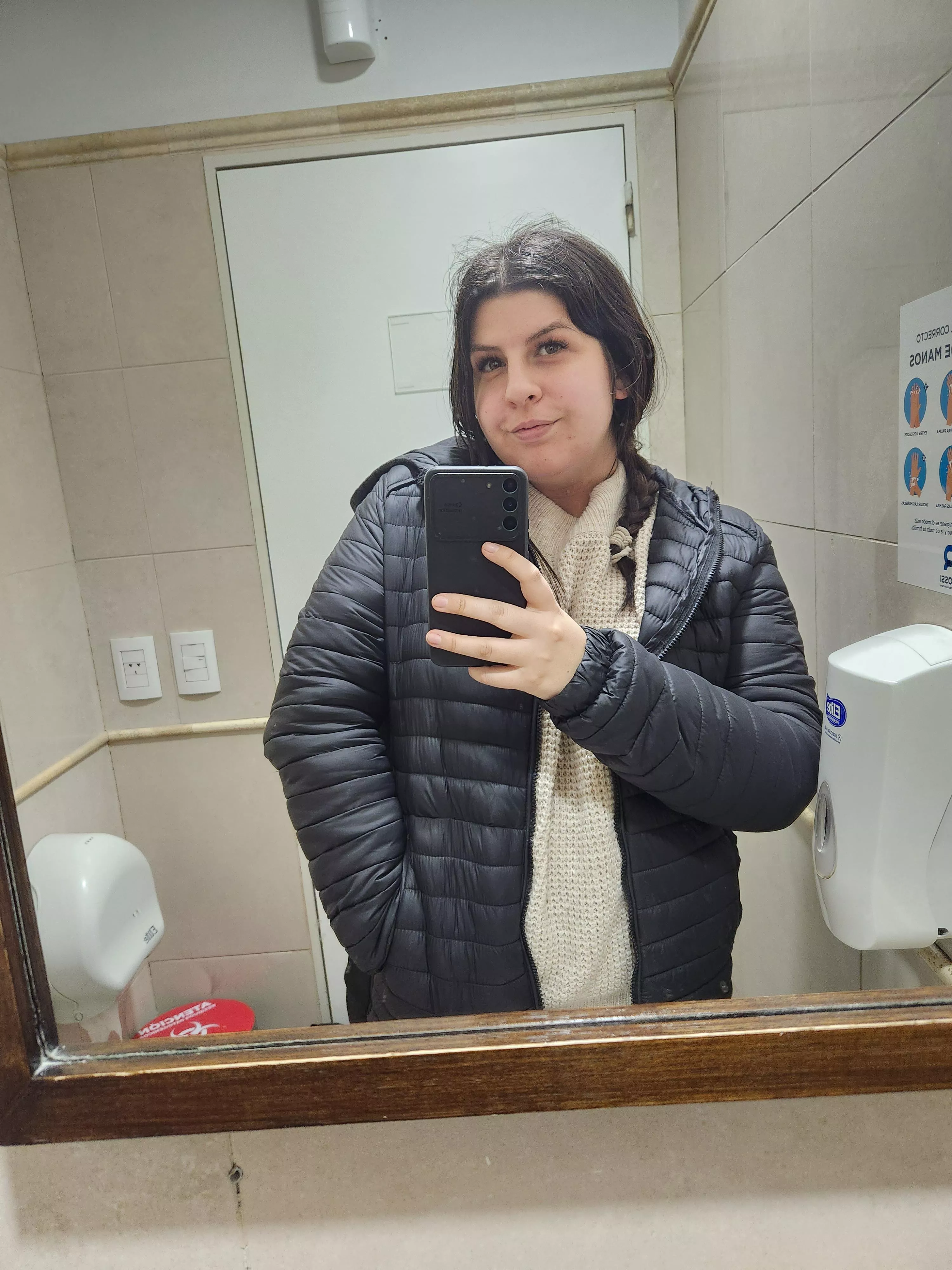 I fell cute in this selfie and i like my braids posted by abbysweet_