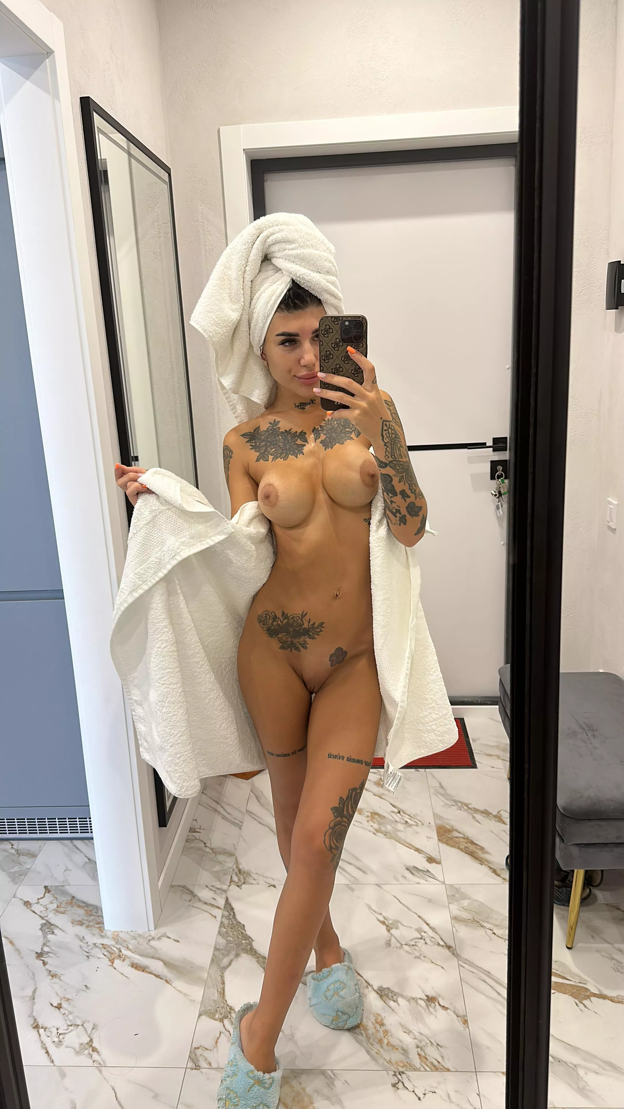 I just took a shower, you should explore every inch of my body posted by jesbondd