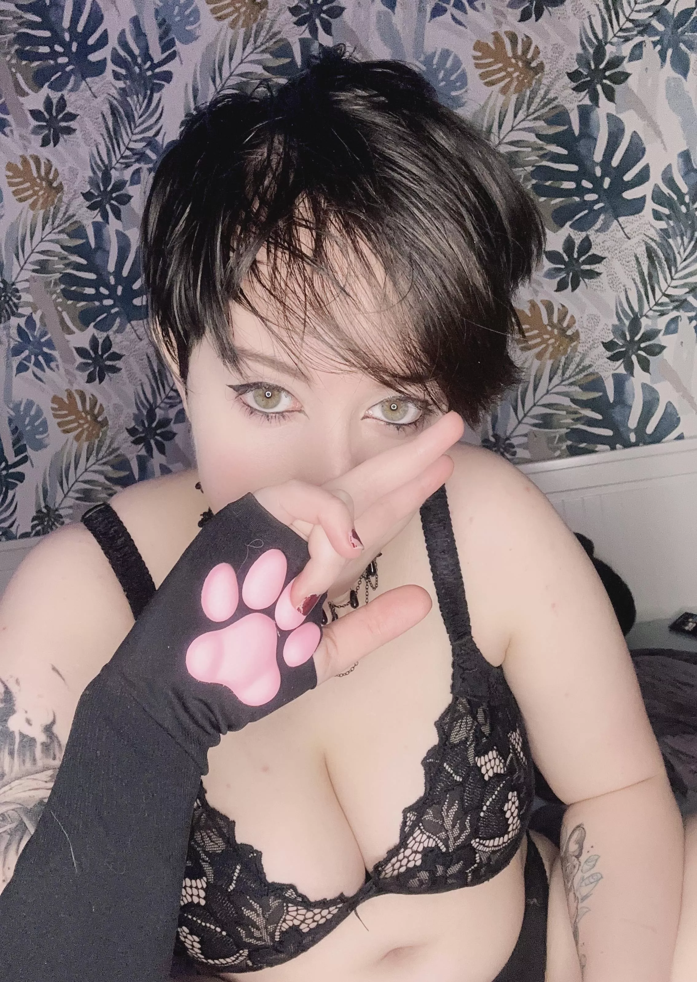 i'm feeling kinda down, i'd rather feel horny and satisfied posted by RoboXIsLoX