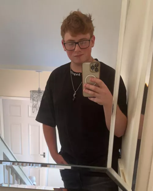 I’m looking for a cuck relationship <3 by Delicious_Highway946