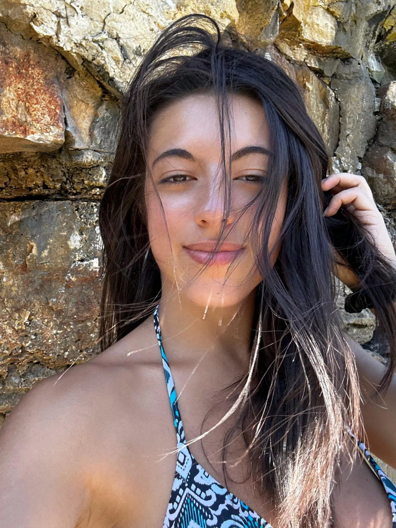 (IUTR) Ready for a beach posted by little__devill