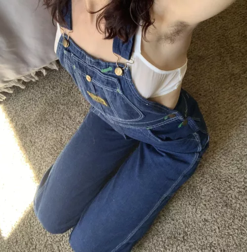 love the way my armpit hair looks with this outfit ♡ ♡ by fr0ntb0tt0ms_wh0re