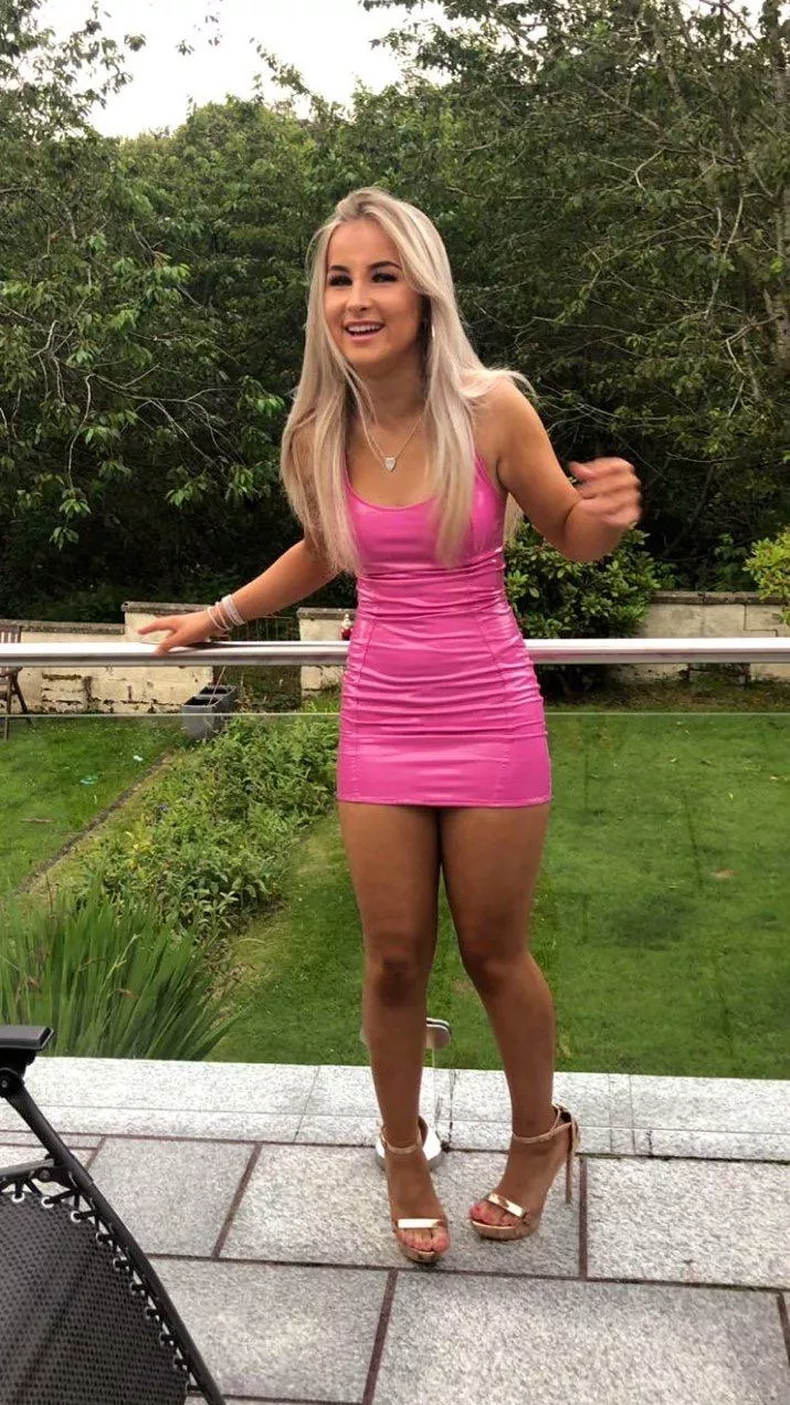 Pink posted by fantasydreamerxxx