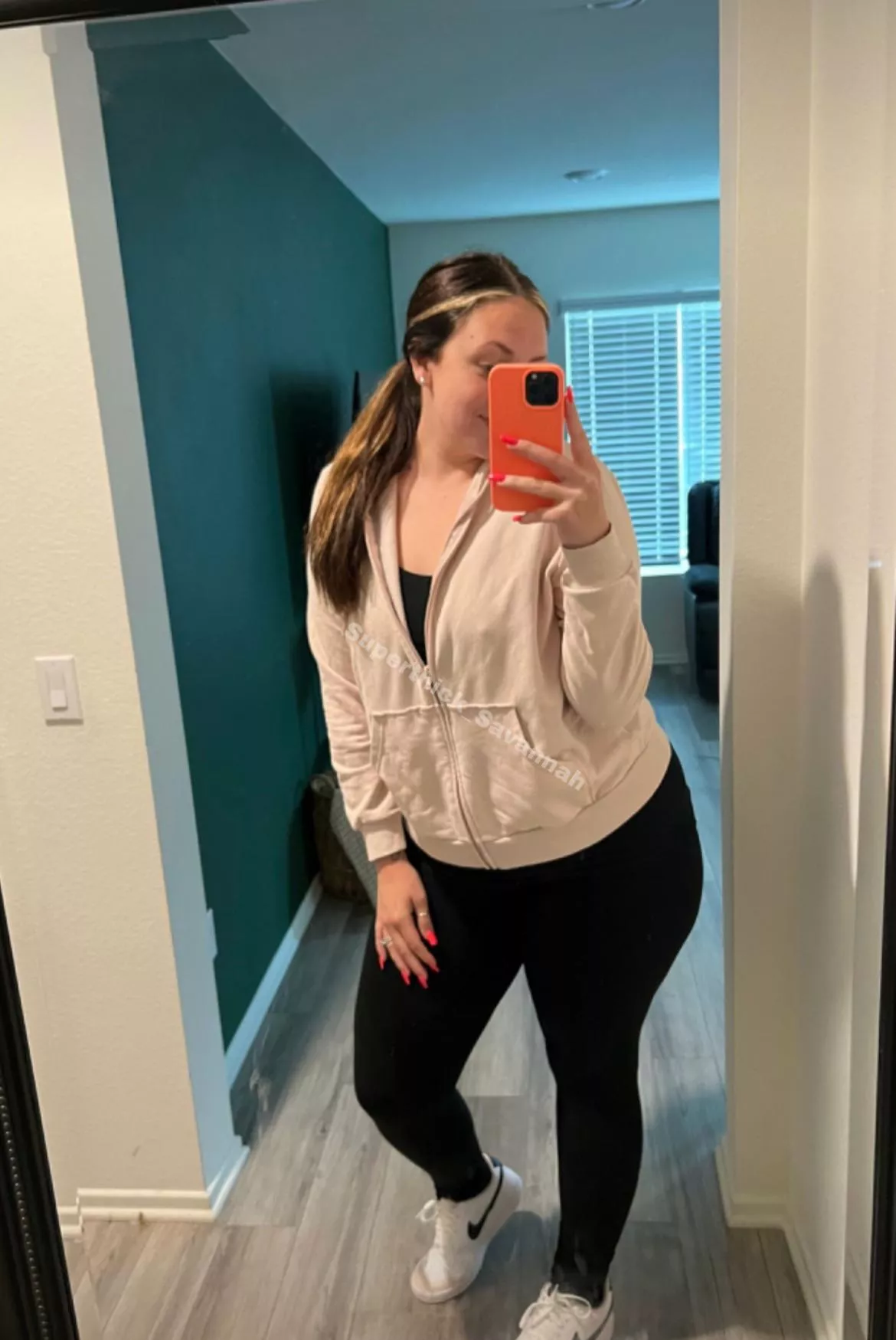 Ready to go grocery shopping with a real MILF posted by Superthick_Savannah