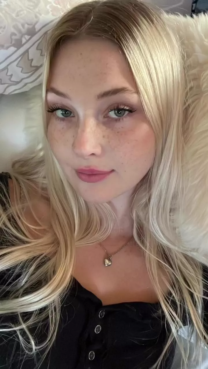 Sage Tullis [2023-09-22] posted by x---1