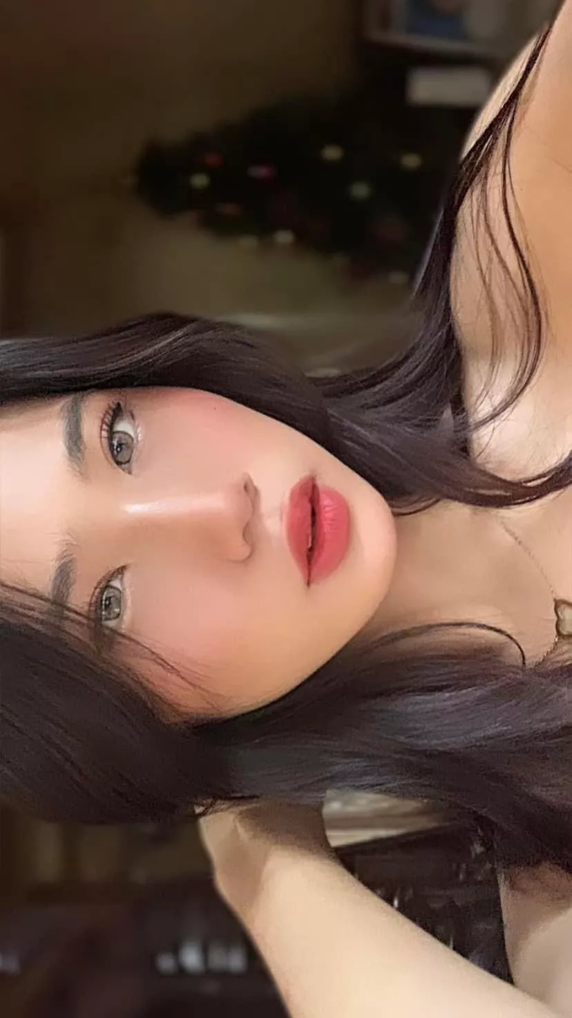 Would you date me? posted by PisceanPixie_