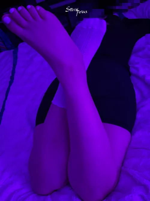 You can have one sock on one sock off, that way you are never bored by snowpeas88