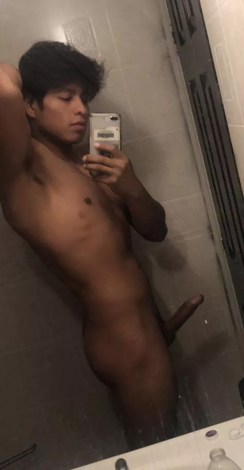 Young meaty cub M20 posted by SnooGrapes7385