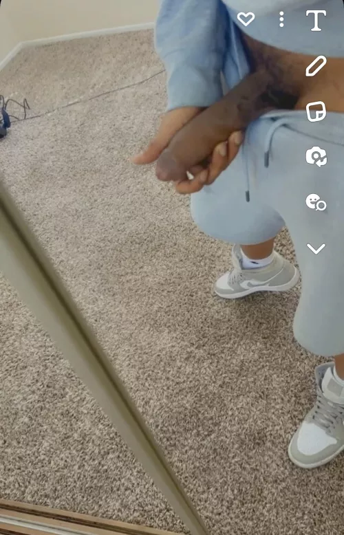 18 UNCUT hard asf snap me kingdicksowet by Empty-Perception4480