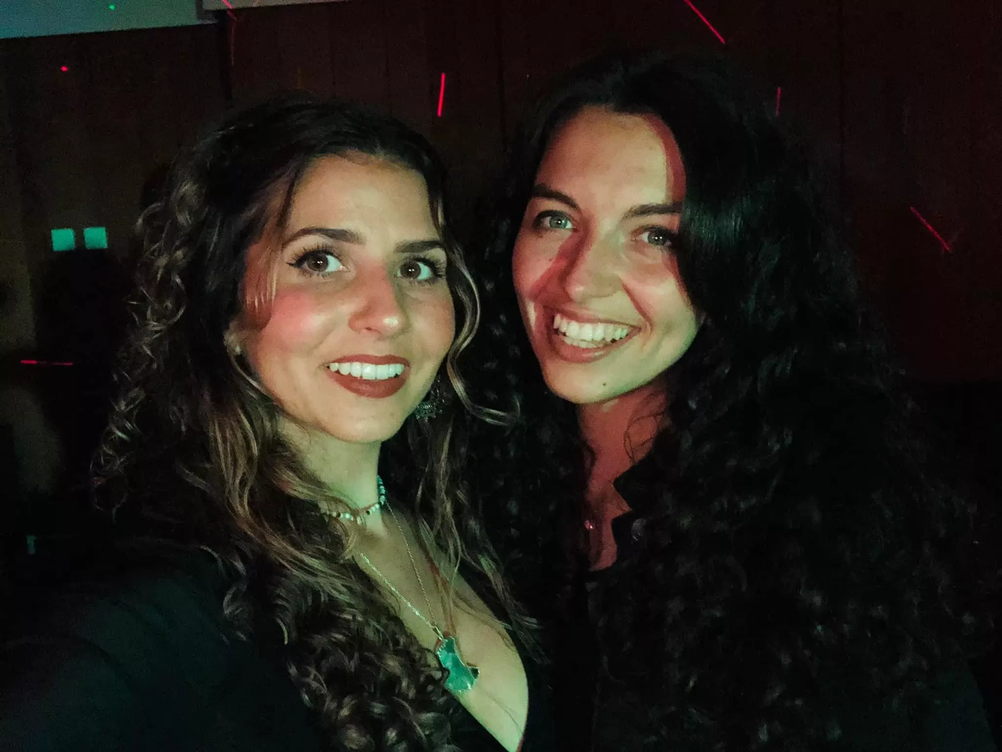 [2] night out selfie posted by brusernameste