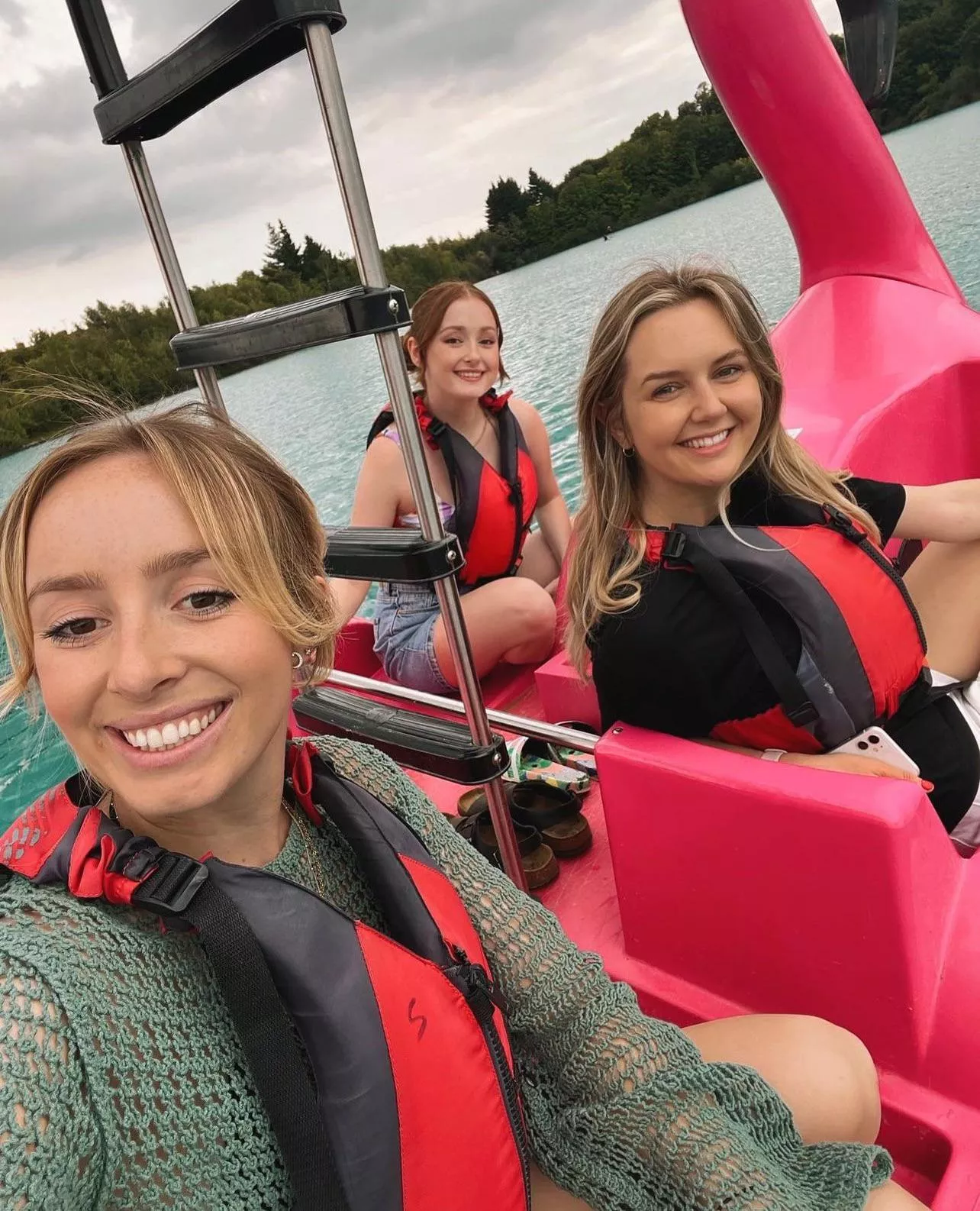 [3] boating posted by brusernameste