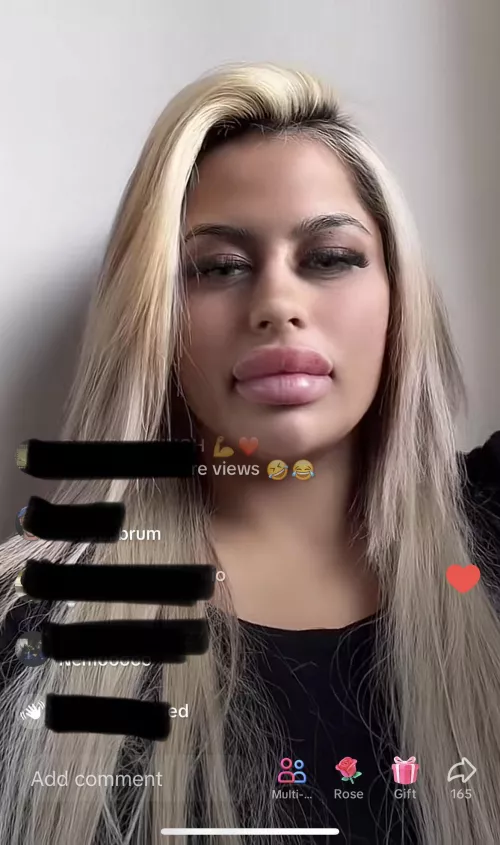 Beautiful woman with stunning DSL’s. Instant turn on! by trophylover