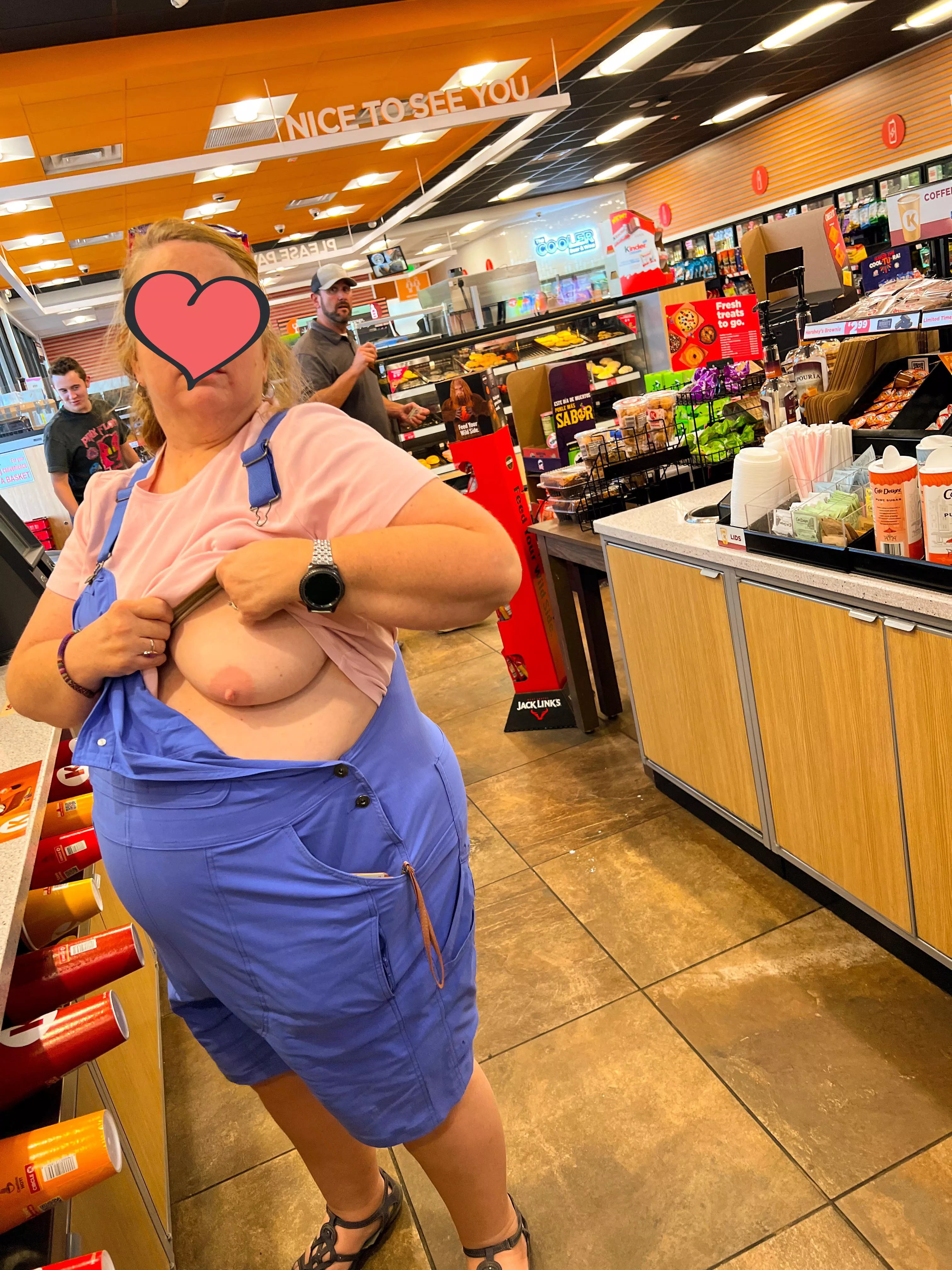 Circle K boobies posted by dfwbabe2
