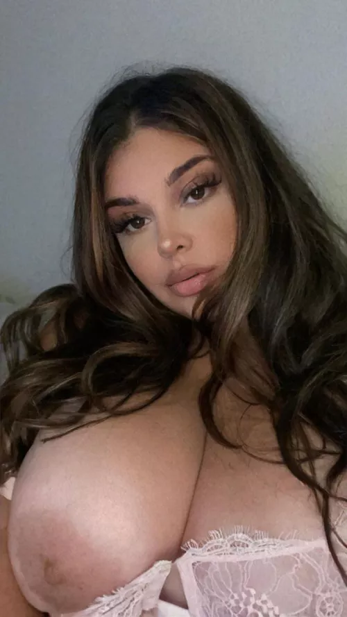 Come say hi👻 by theresaonlyy