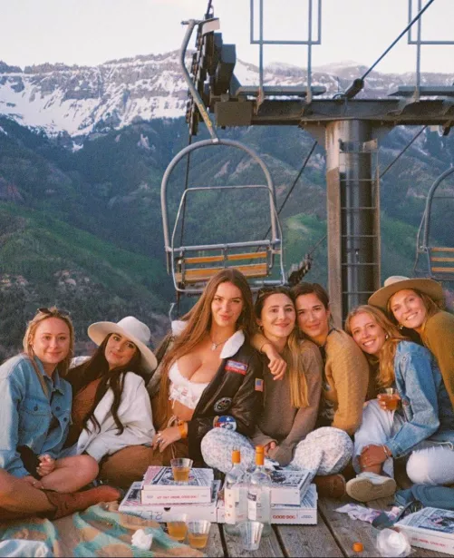 Definitely showing off now by Electrical_Mobile_37