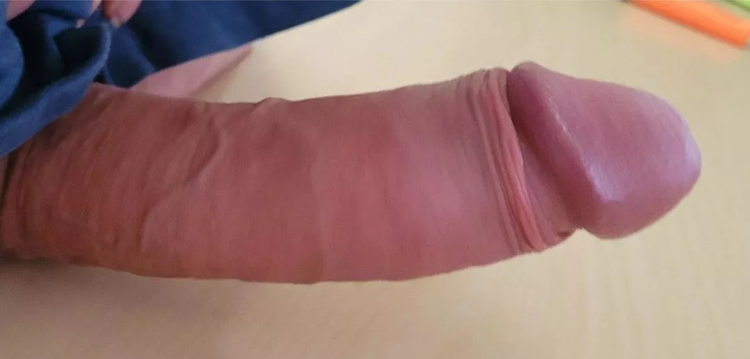 Does looking at my British BWC make you crave to feel it inside you... tell me 😉 posted by WinterTheory2596