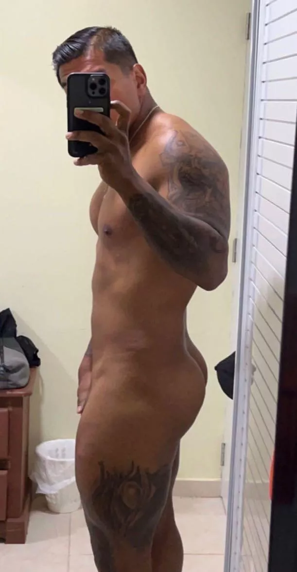 Does my ass fit in this sub? posted by Haydenadventuretime